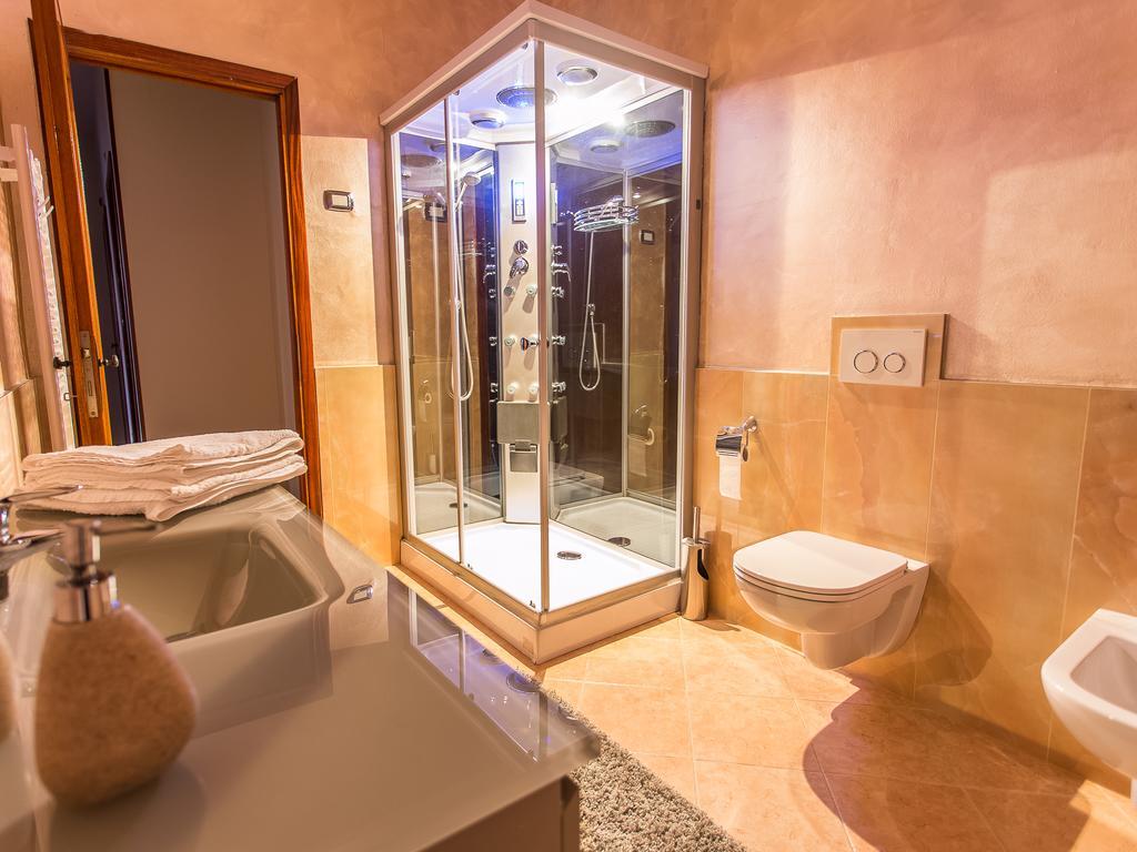 Apartamento Lm House Lonato del Garda Habitación foto