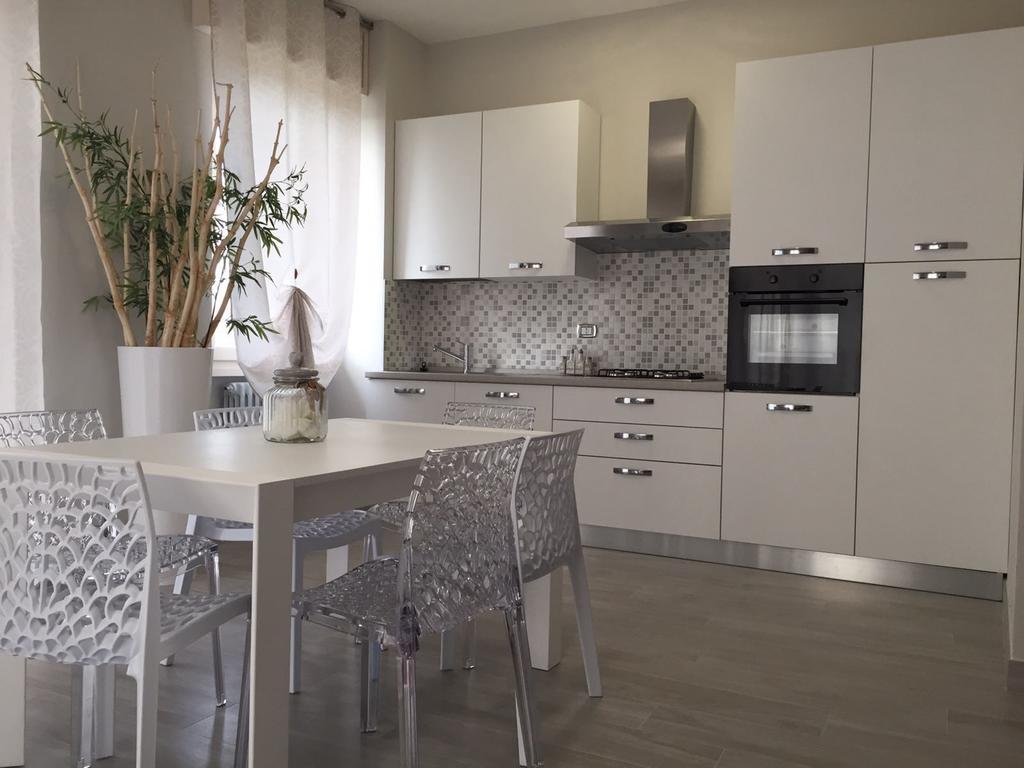 Apartamento Lm House Lonato del Garda Exterior foto