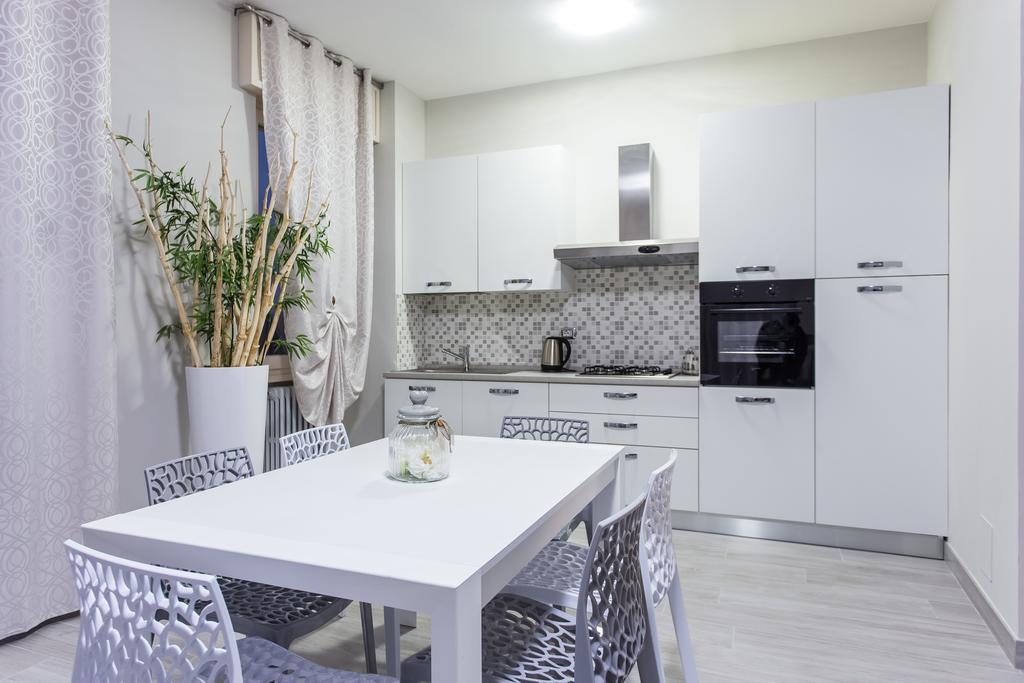 Apartamento Lm House Lonato del Garda Exterior foto